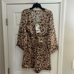 Show me your mumu xl romper leopard